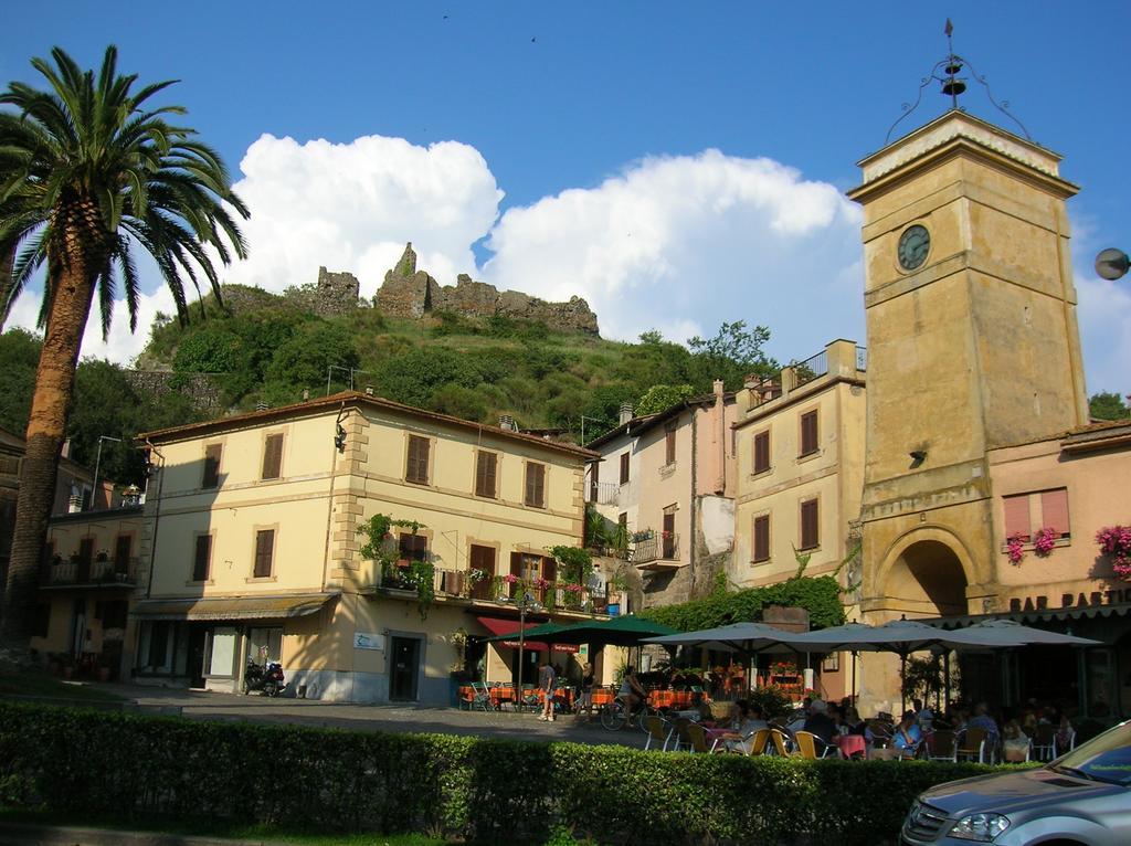 Relax In Piazzetta Casa E Appartamento Per Vacanze Trevignano Romano Buitenkant foto