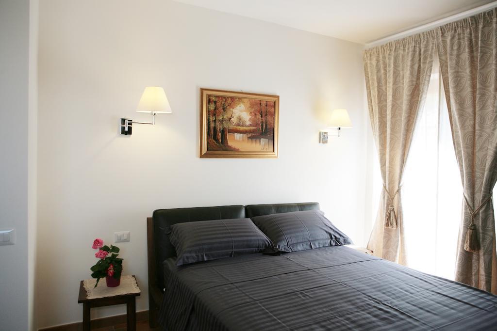 Relax In Piazzetta Casa E Appartamento Per Vacanze Trevignano Romano Kamer foto