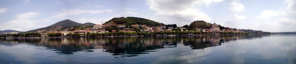 Relax In Piazzetta Casa E Appartamento Per Vacanze Trevignano Romano Buitenkant foto